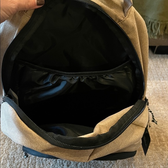 Oneil backpack - Picture 7 of 8